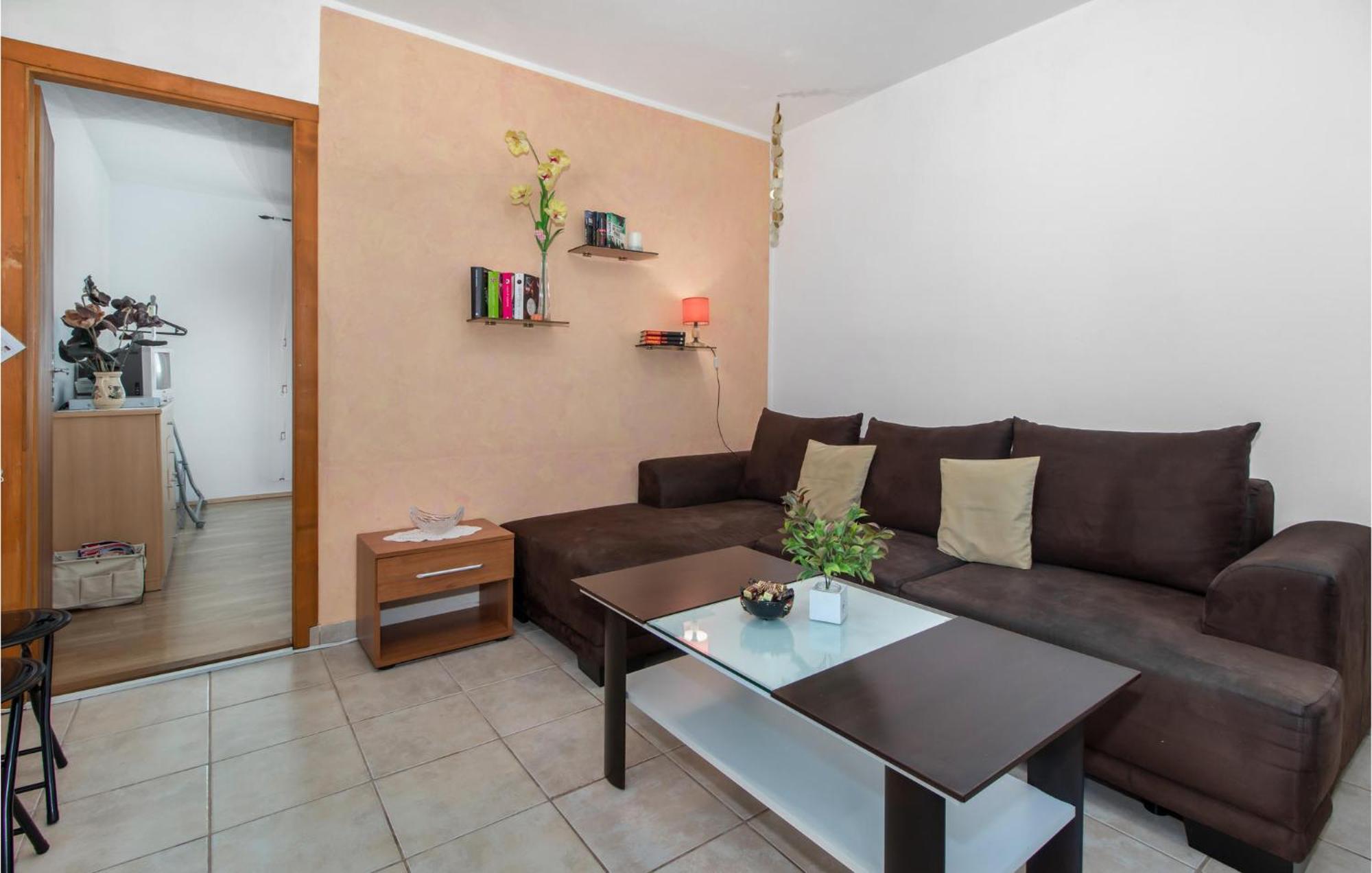 Nice Apartment In Smrika With Kitchen Esterno foto
