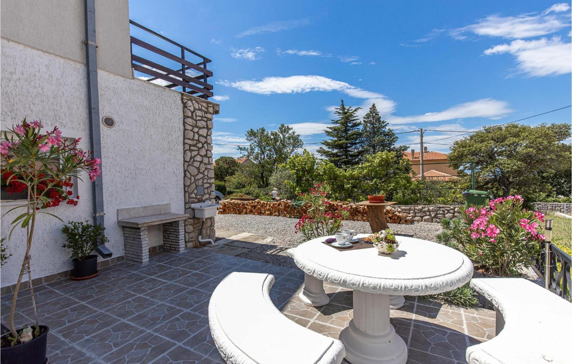 Nice Apartment In Smrika With Kitchen Esterno foto