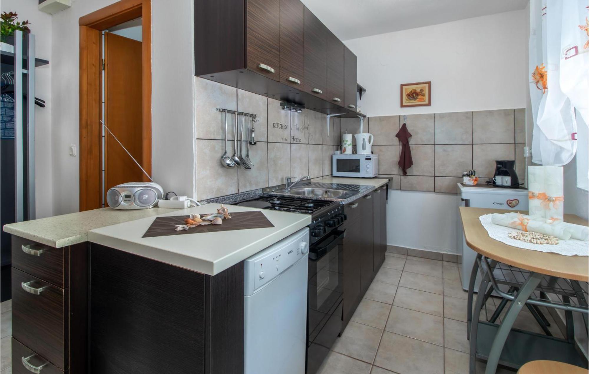 Nice Apartment In Smrika With Kitchen Esterno foto