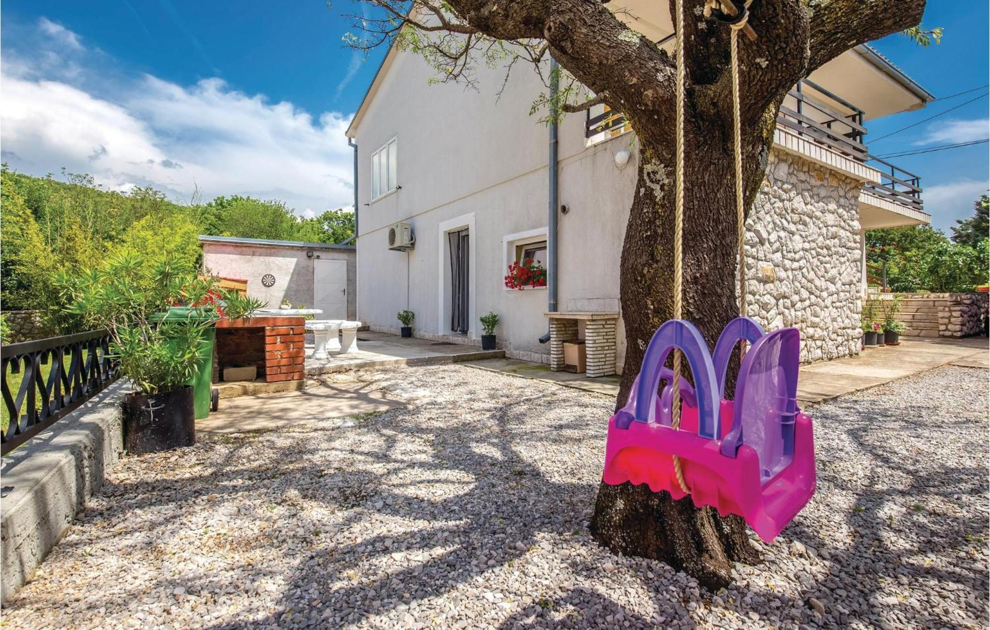 Nice Apartment In Smrika With Kitchen Esterno foto